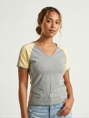 Active Womens V-neck Sport Top Size Medium